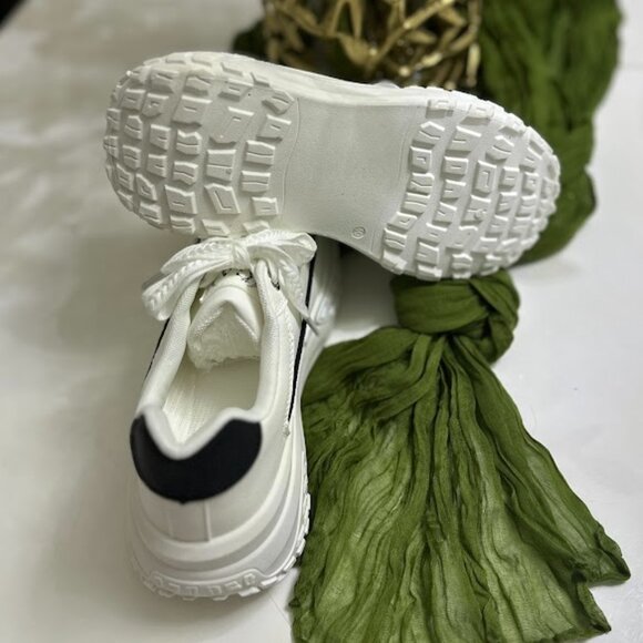 New White Women's Comfortable Sneakers SoftStep Size: 7.5 - Picture 8 of 8